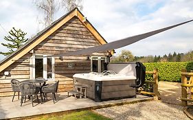 Oak Tree Hideaway